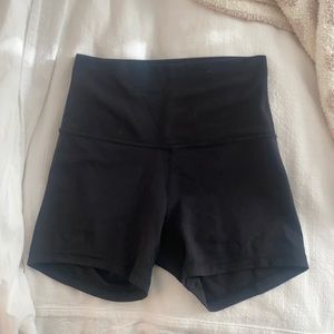 Lululemon Align 4” shorts